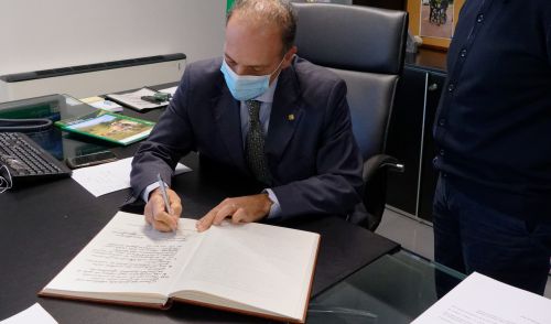 Immagine per il contenuto "Firmata la Nuova Carta delle Foreste di Lombardia"