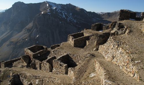 Immagine per il contenuto " Il teatro dell’Ortles-Cevedale dal 1914 alla ricostruzione postbellica: c'è un bando di ricerca"